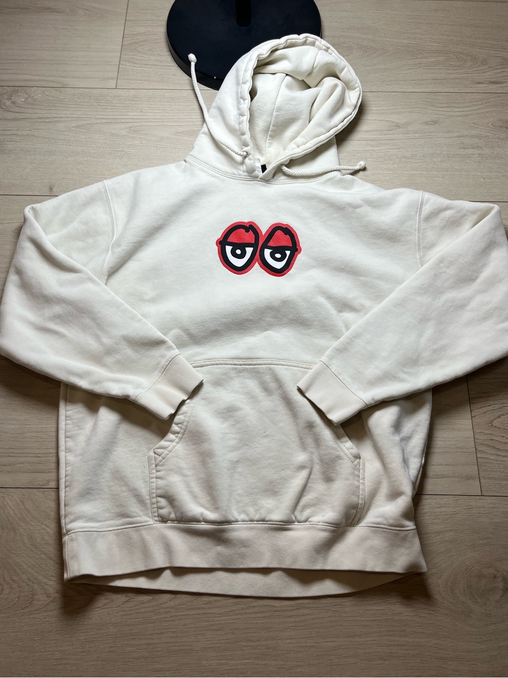Krooked Men's Cream Hoodie with Red Eye Graphic large